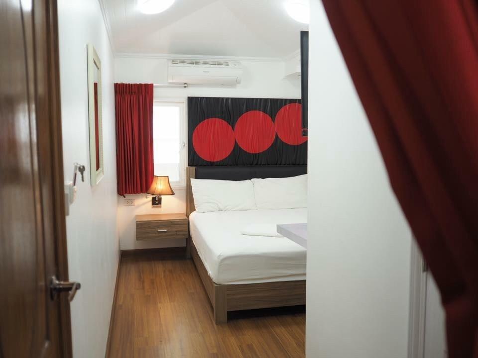 Pook Swan House Hotel Паттайя Экстерьер фото